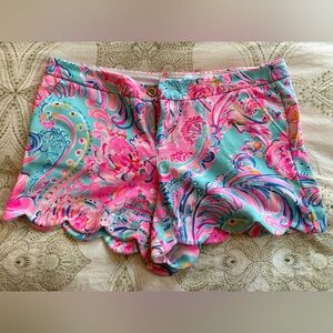 Lilly Pulitzer Pink & Aqua Paisley Scalloped High-Waist Shorts